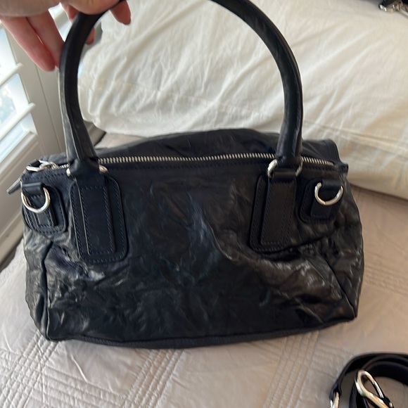 Givenchy Sugar Goatskin Medium Pandora—Navy; receipt on request (authentic) - Picture 4 of 5